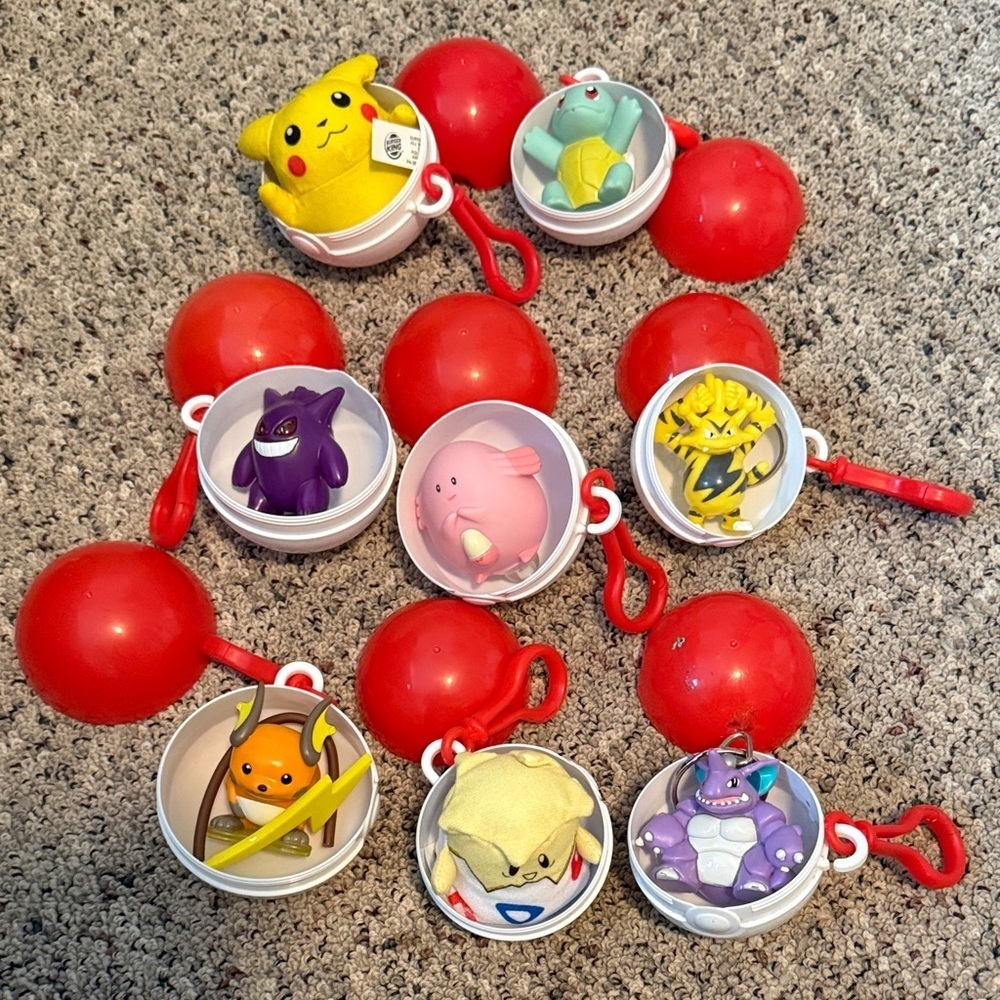 Vintage Pokémon Toys 1999 Burger King Raichu Gengar Pikachu Squirtle + Set 8